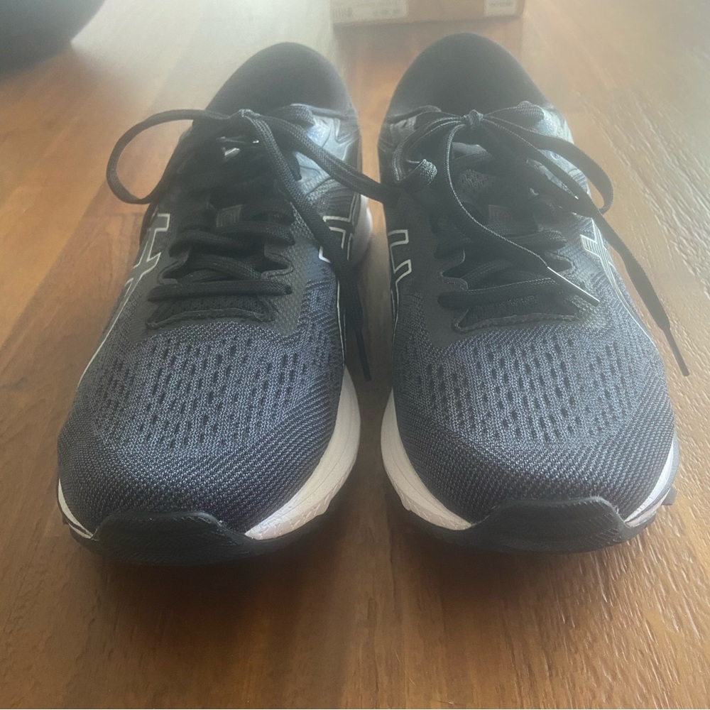NIB Women’s ASICS GT 1000 Size 8 WIDE - Picture 10 of 15